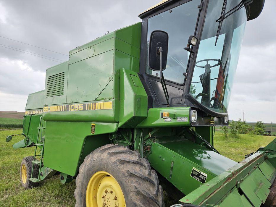Продам комбайн джондір 1055