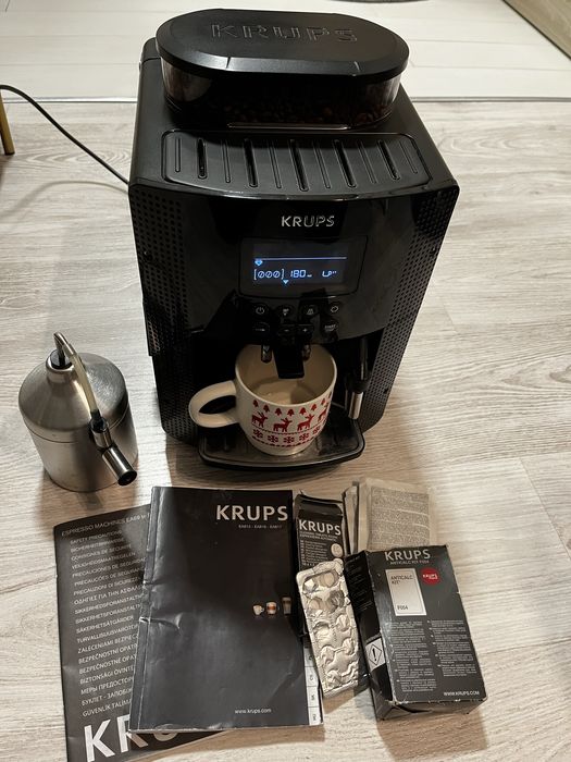 Ekspres młynek do kawy KRUPS EA81 BDB