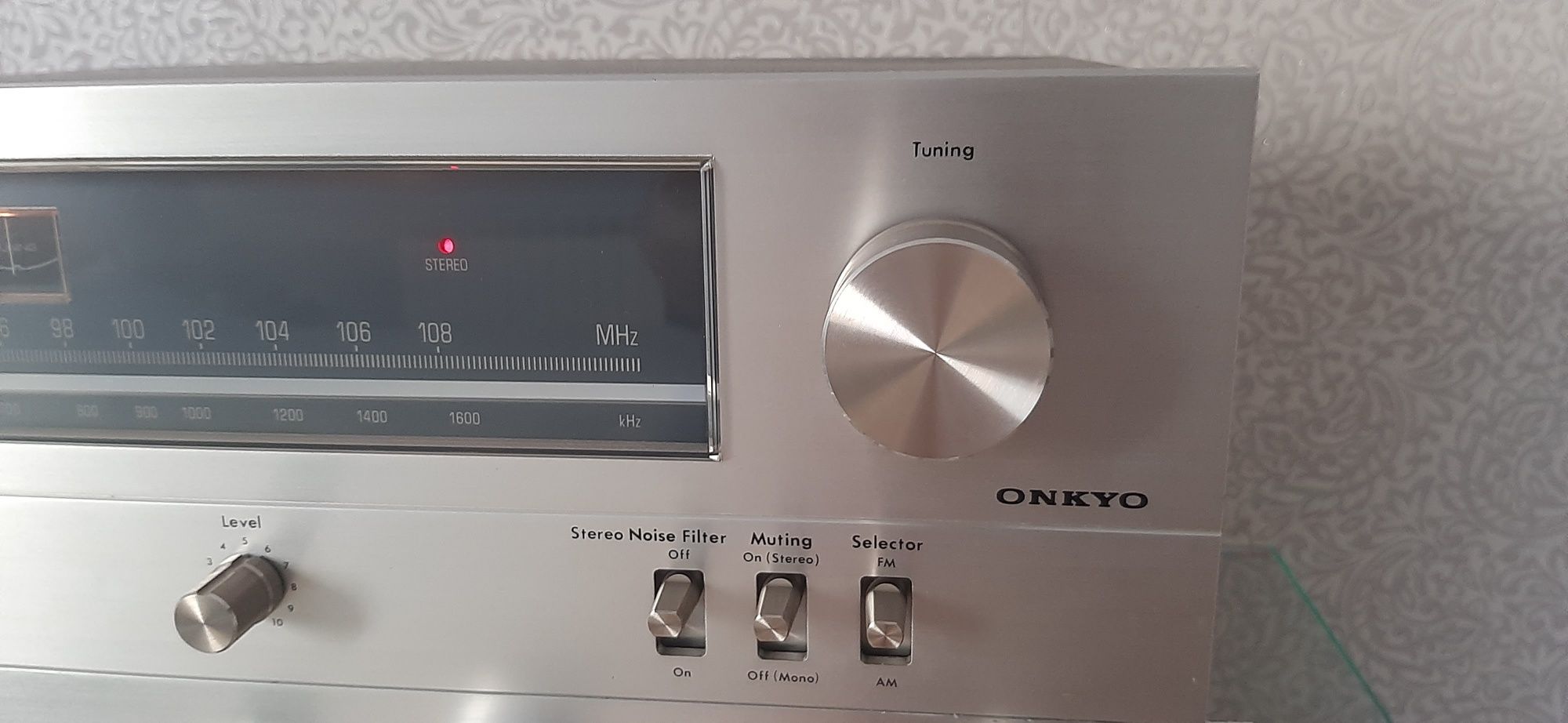 Onkyo Tuner Stereo T-5000
