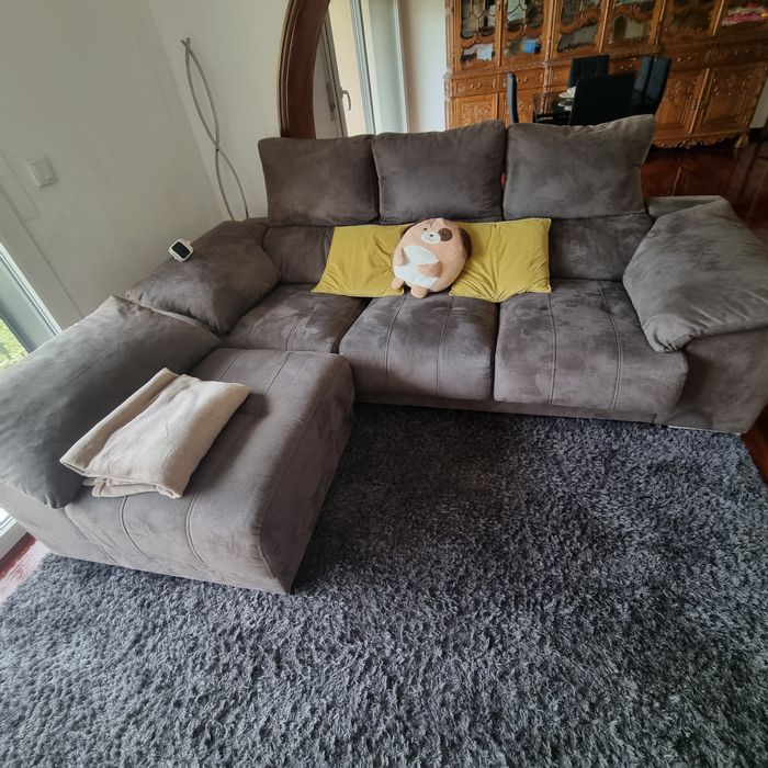 Sofa bastante confortavel