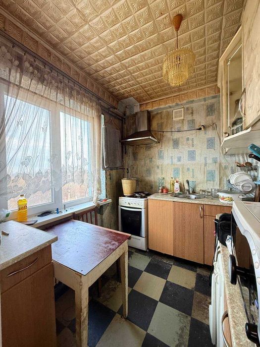 Продаж 2 кімн. квартири- вул. Михайла Грушевського (ДИМИТРОВА)