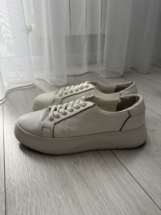 Кеди шкіряні білі