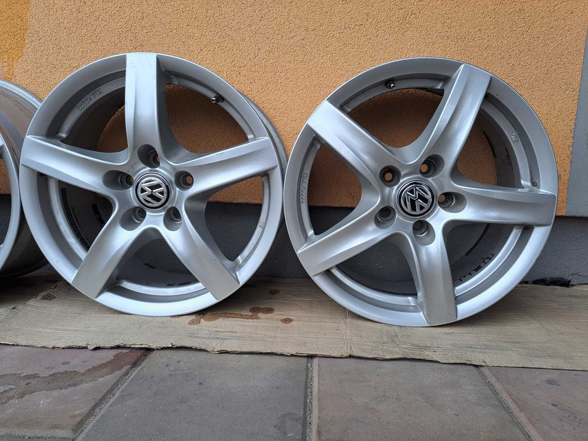 Alu Felgi Aluminiowe 5x112 Volkswagen Passat Golf Caddy Turan 17 Cali