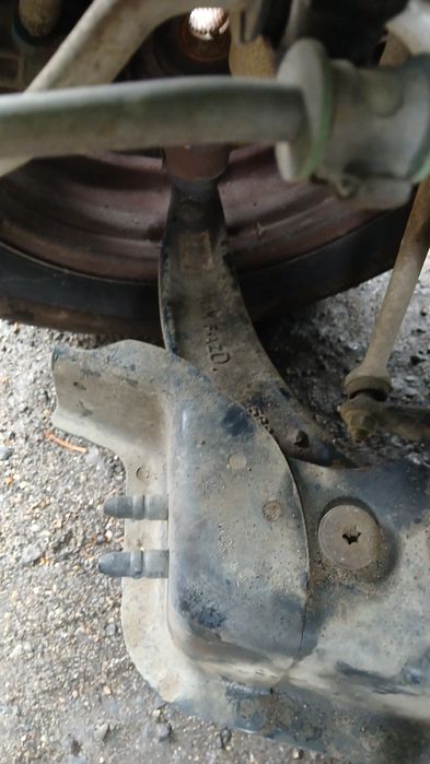 Braço de suspensão frente direito CITROËN Berlingo (B9)