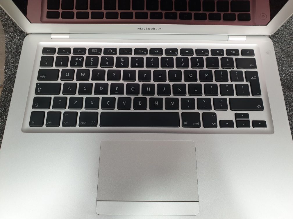 Apple MacBook Air A1237