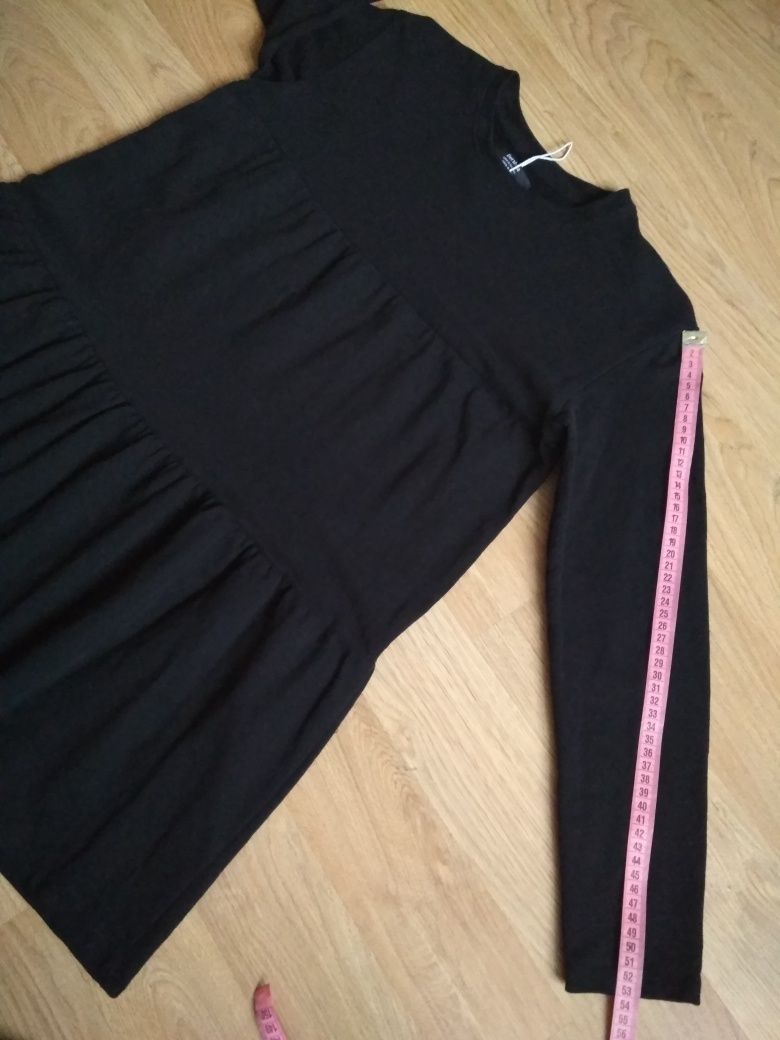Платье Bershka S/44 -46 размер новое