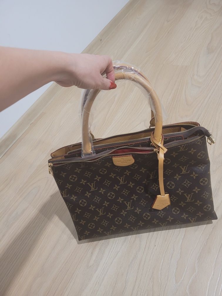 Torebka kuferek Louis Vuitton LV gratis