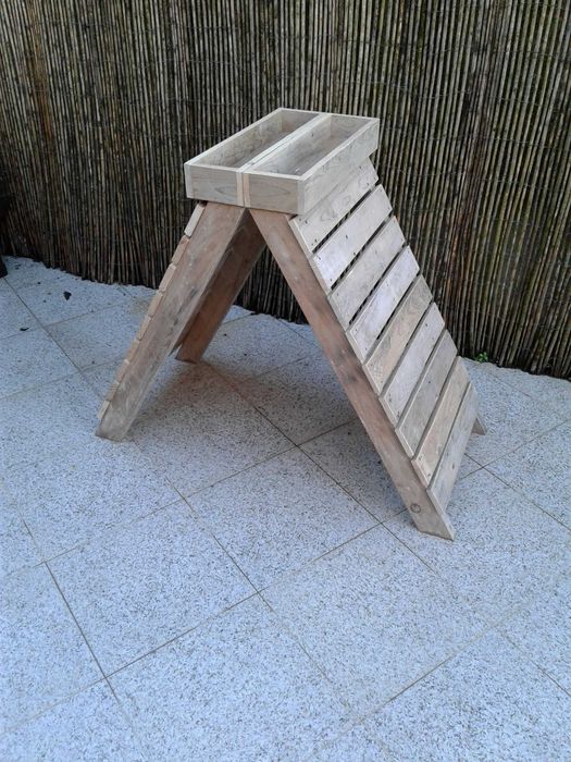 Expositor em madeira