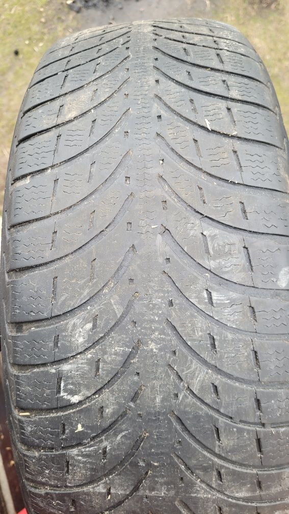 Резина 215/70/16 Michelin R16