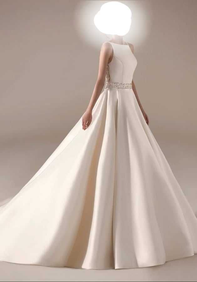 Suknia ślubna PRONOVIAS model Irlena