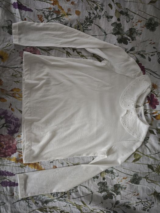 Biała bluzka koszulka długi rękaw z kołnierzykiem Pepco