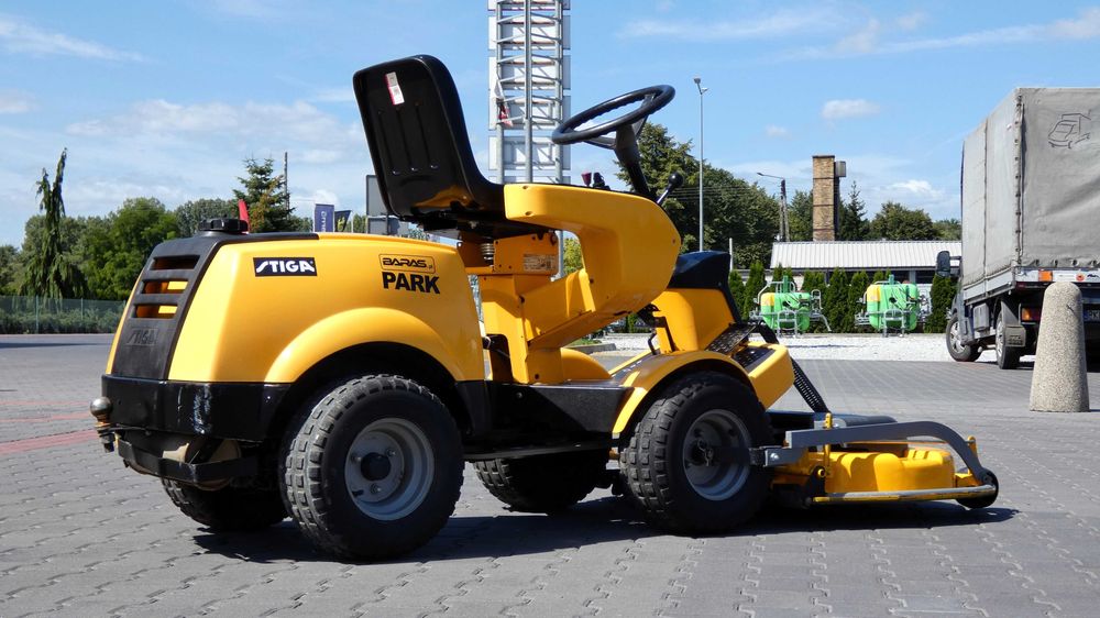 Traktorek kosiarka Stiga Park B&S Vanguard 2 Cylindry (110802.5) Baras