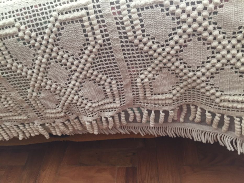 Colcha em malha em optimo estado