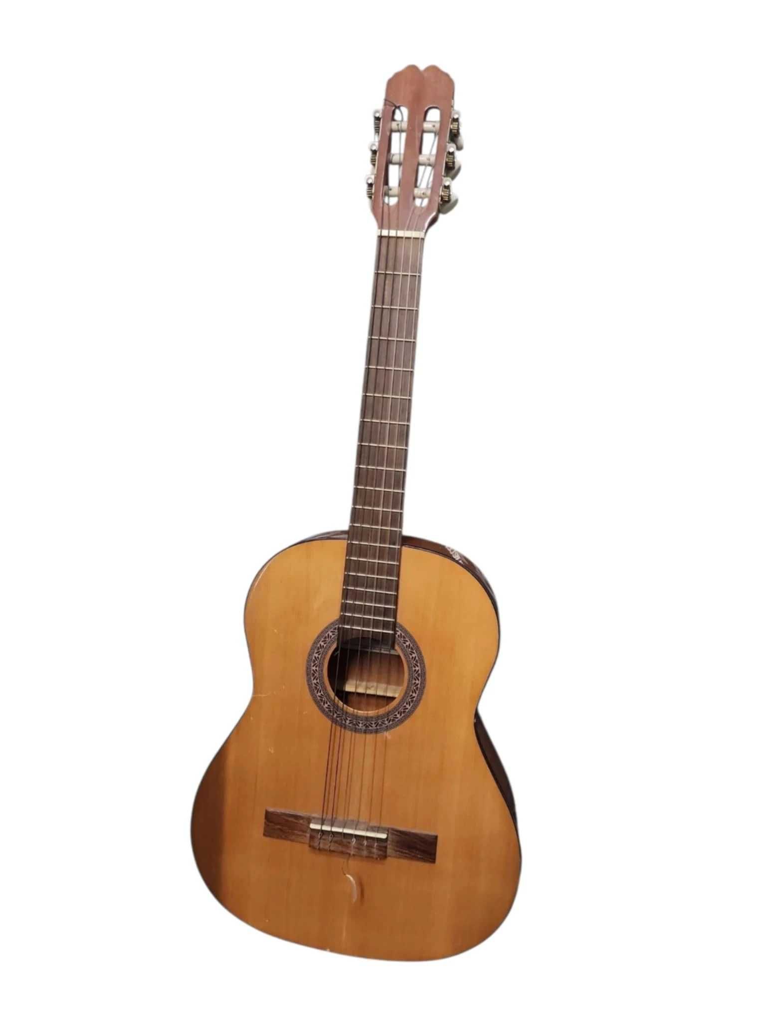 Gitara Admira Alba 3/4 – gitara dla początkujących