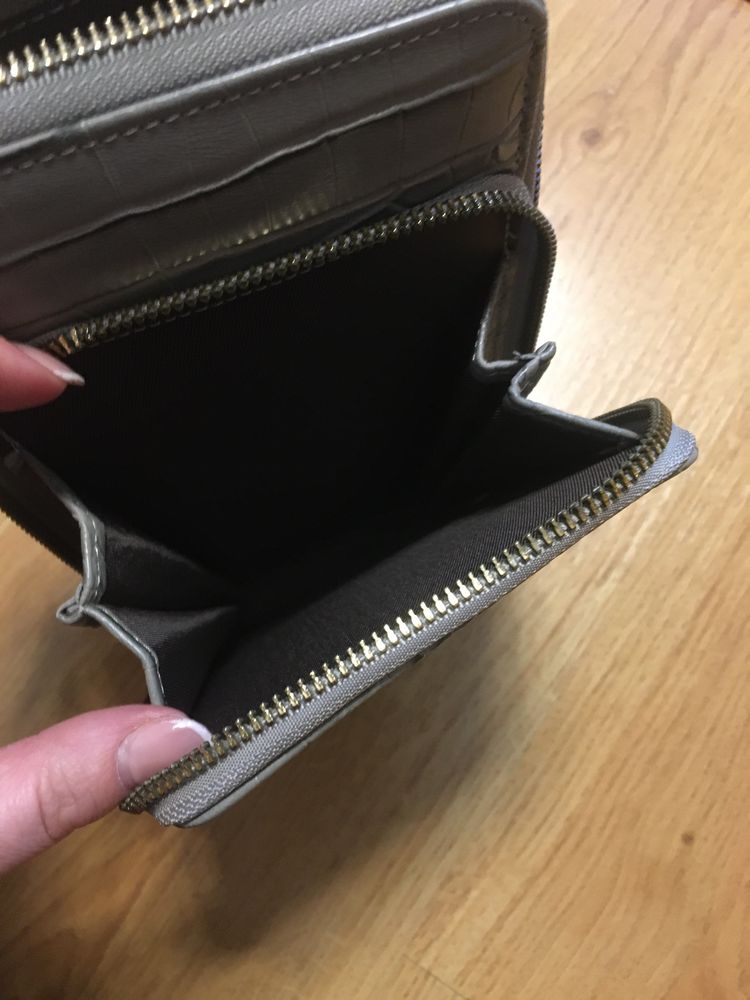 Torebka portfel duza nowa kolor szary ze zlotymi zamkami