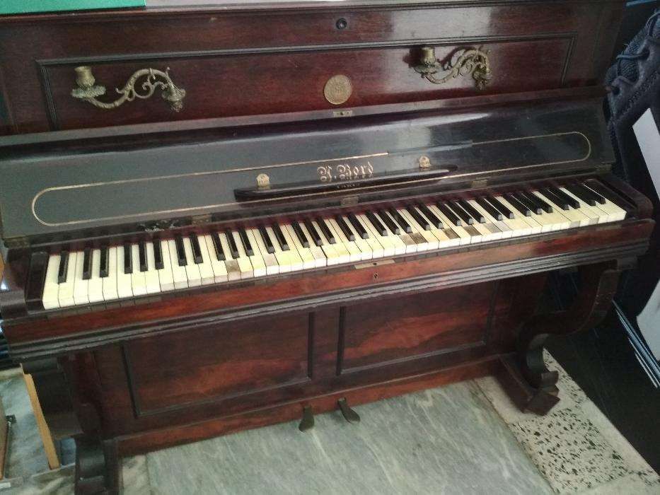 Piano antigo 1874