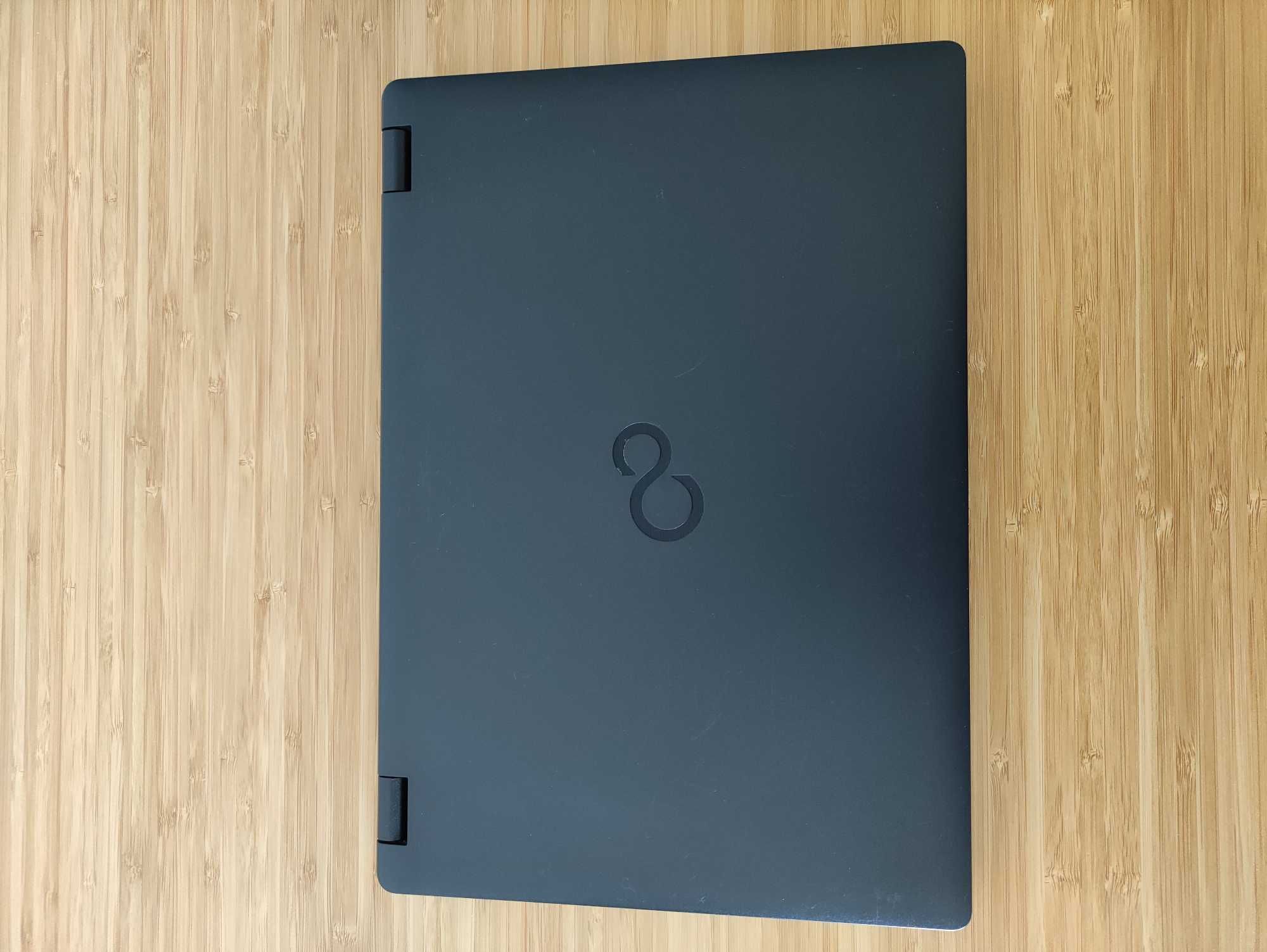 Portátil Fujitsu E448 - Intel i7-7500U - 16GB RAM