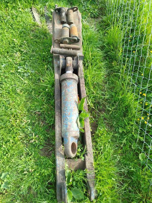 Продам запчастини ЮМЗ ескаваторна установка