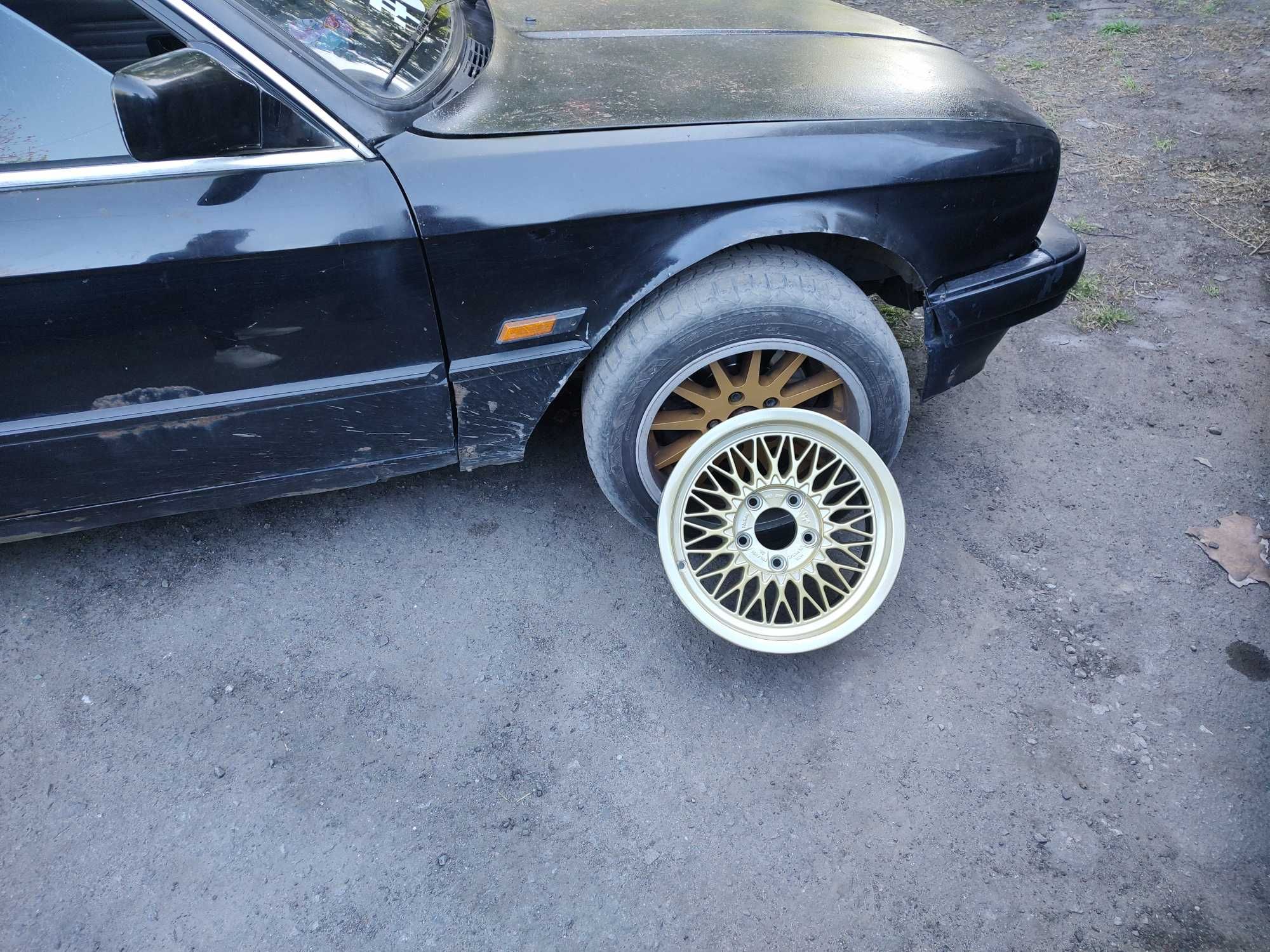 Диски р15, 5х120, разновылетные
