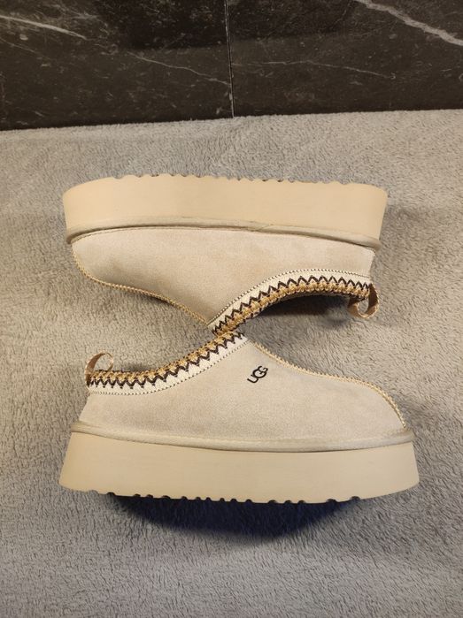UGG tazz ll femenino