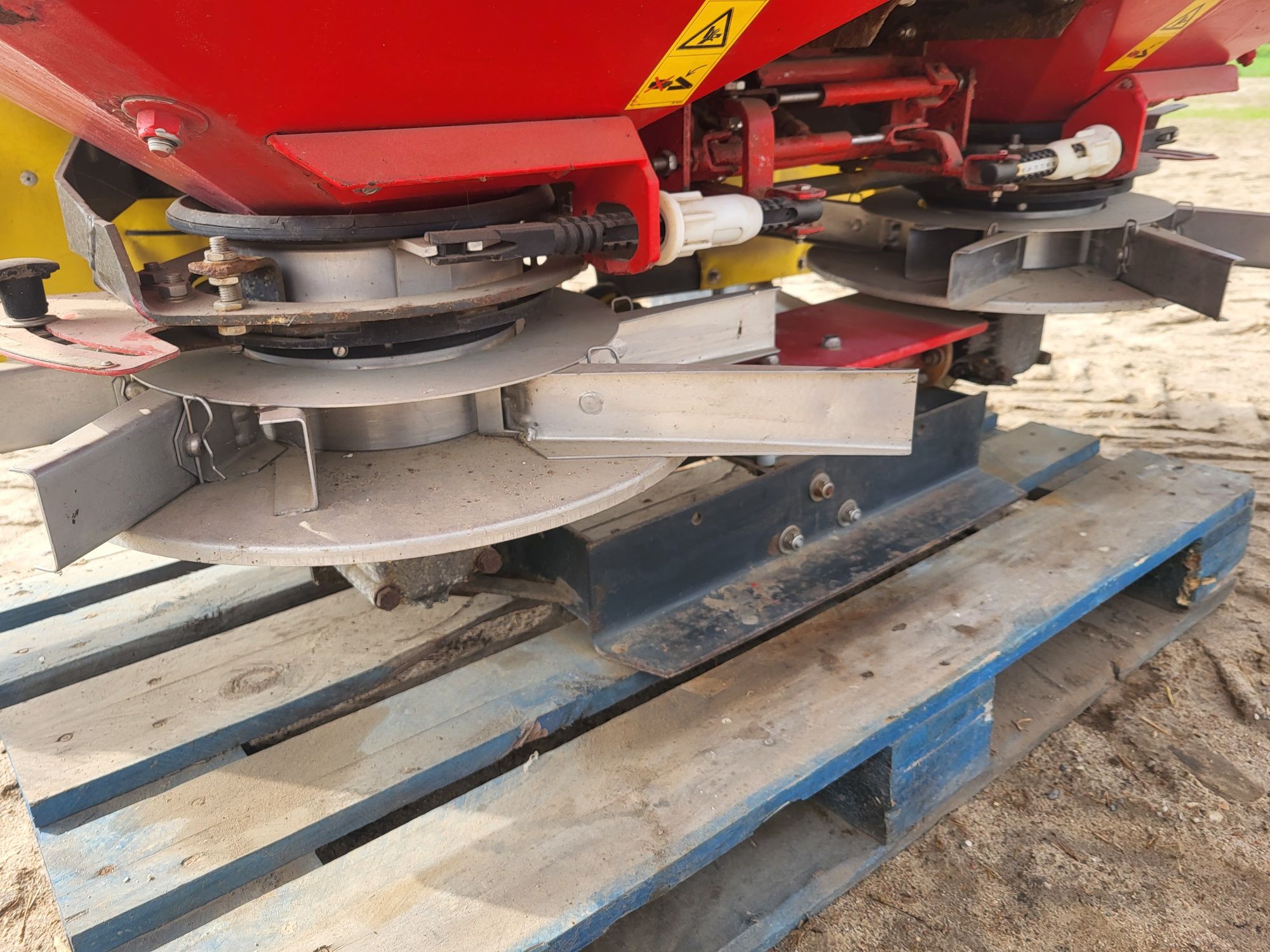 Rozsiewacz Kuhn MDS 935 Vicon RS-M MDS 1121