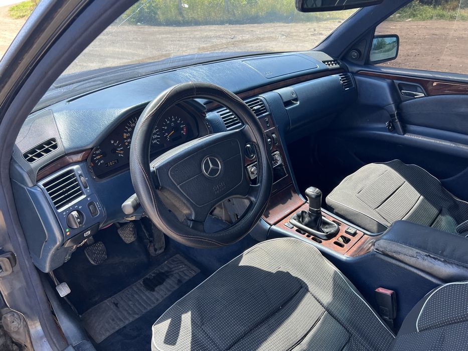 Продам мерседес w210