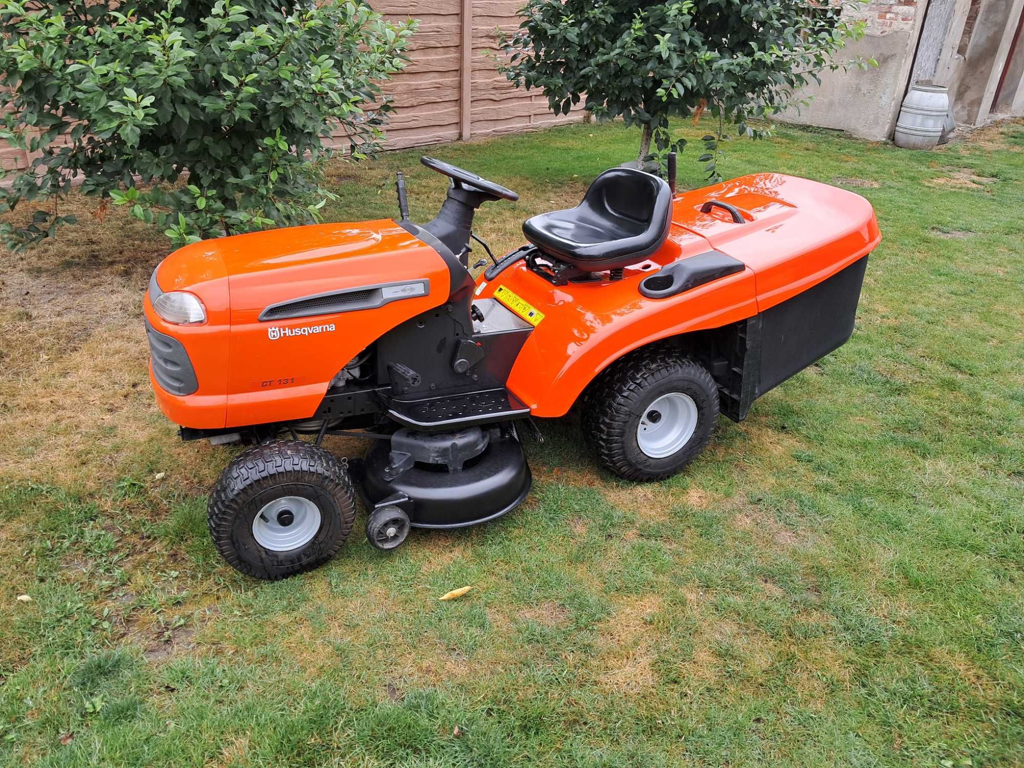 Traktorek kosiarka z koszem Husqvarna Briggs&stratton