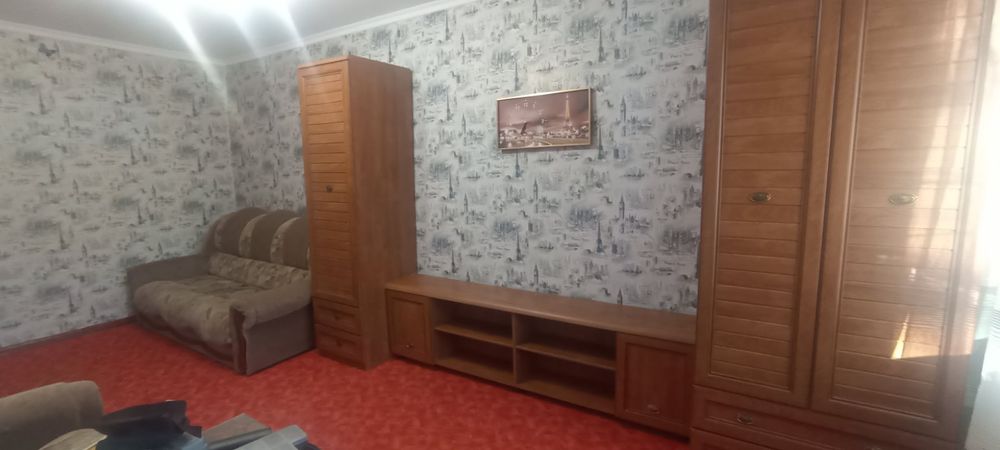 Сдаю в аренду 1но комнатную квартиру на Космонавтов