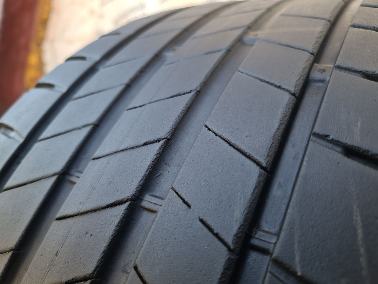 Шина 255/45 R 18 Bridgestone Turanza T005. Одна. Розпаровка