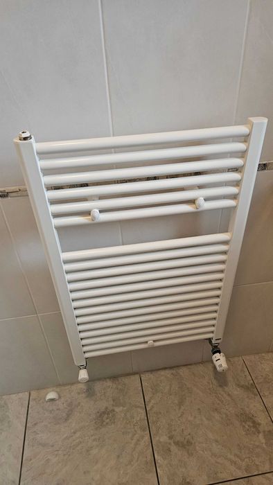 Radiador moderno para sanita