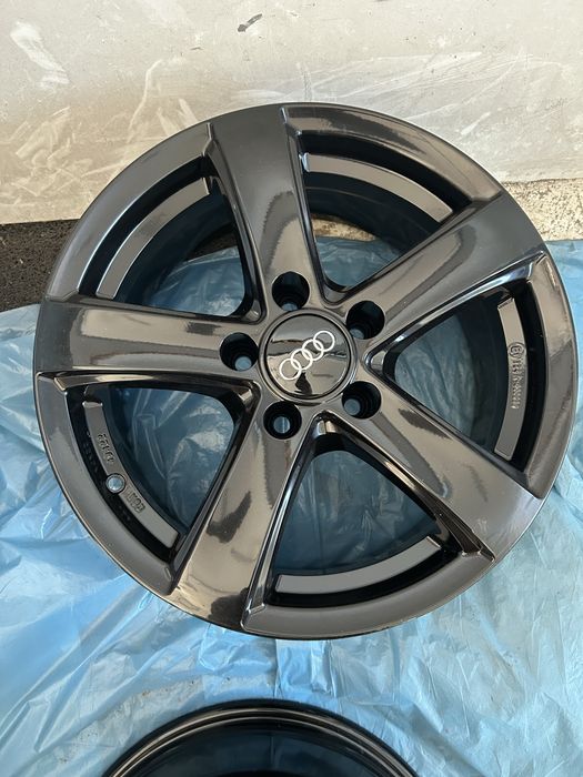 320 Felgi Aluminiowe AUDI R 16 5x112 otwór 66,6 Bardzo Ładne Czarne