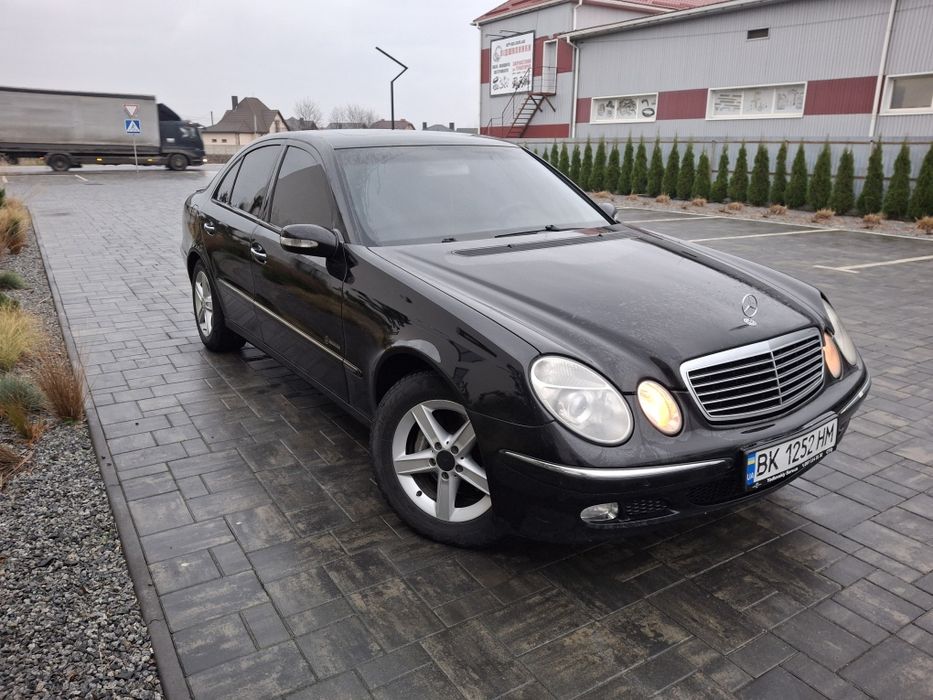 Продам Мерседес 211