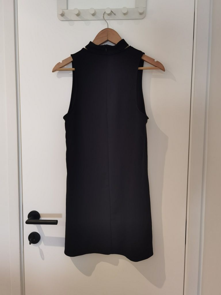 Vestido curto preto Zara tamanho S