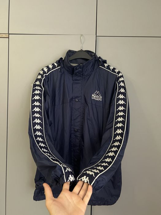 Вітровка Kappa на лампасах