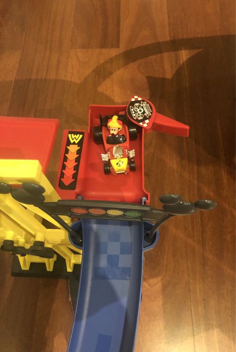 Pista do  Mickey - roadster Racers