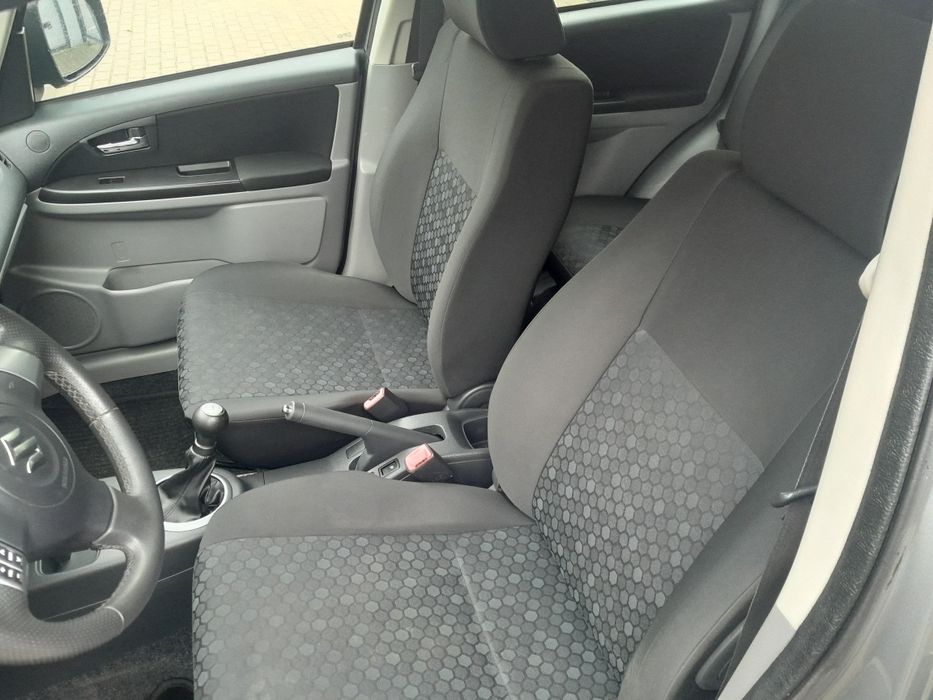 SUZUKI SX 4_1.6 Benzyna_Navi_Klimatronik_Sprowadzony