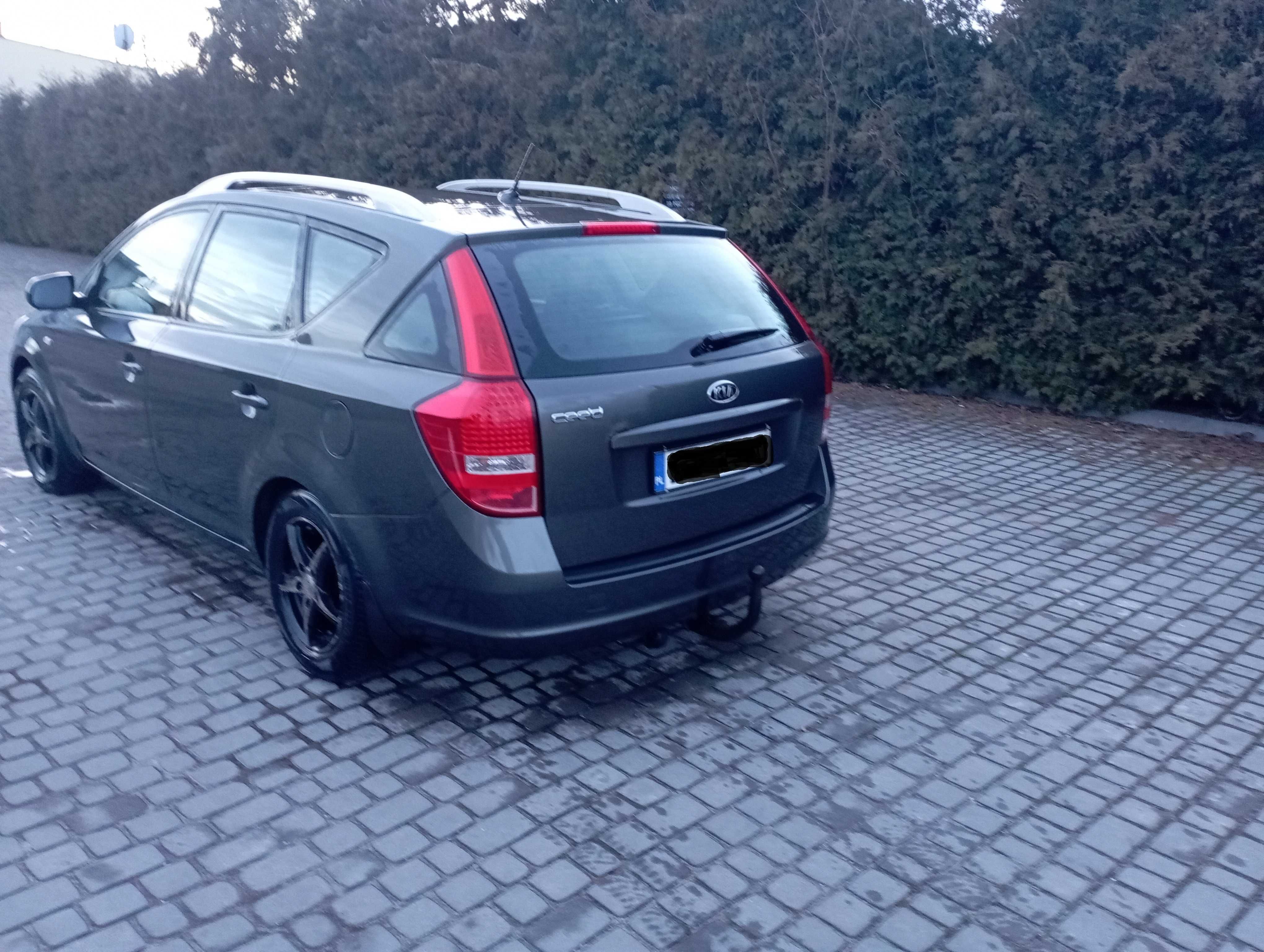 Kia Cee'd 1.6 CRDi 2010 rok