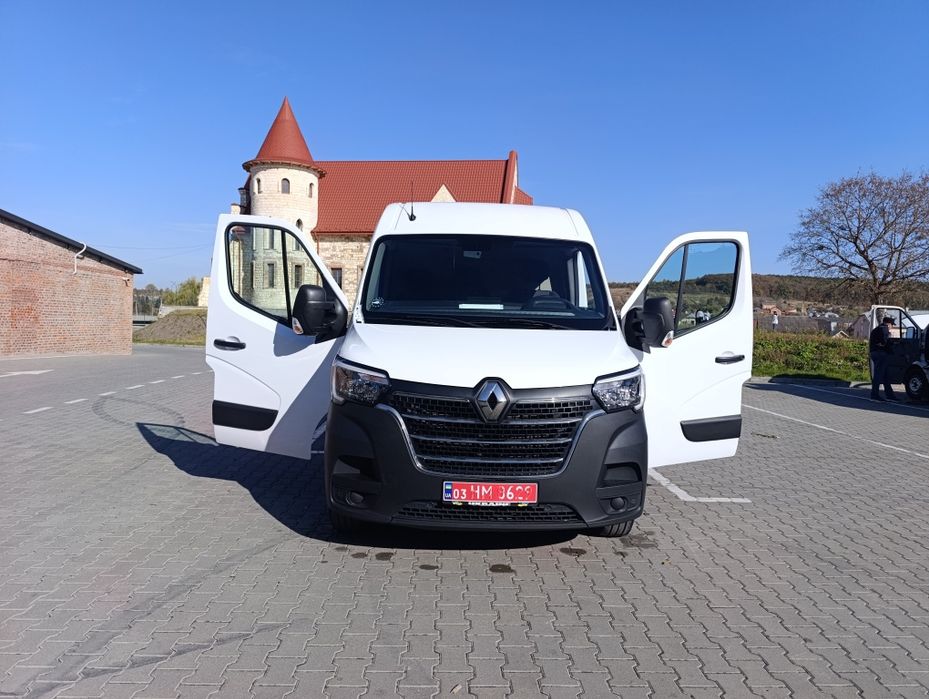 Продаю Рено мастер 21 рік в рідній фарбі