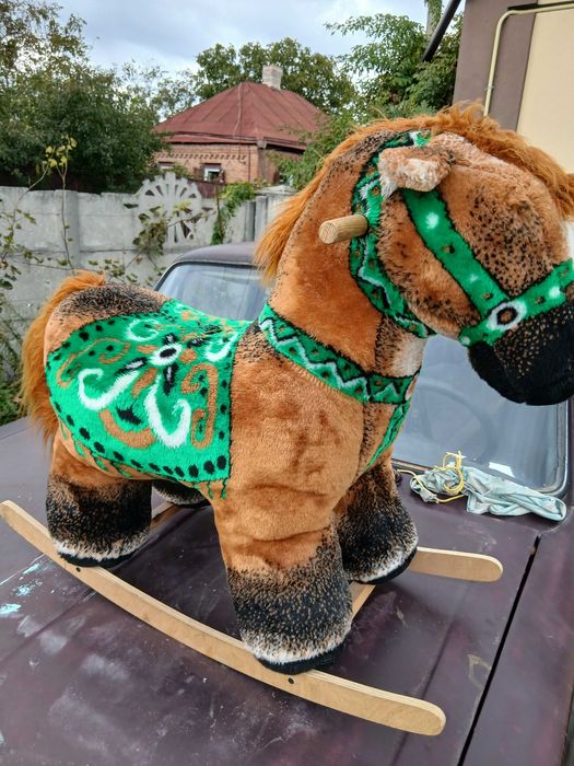 Кінь-гойдалка для дітей, б/у