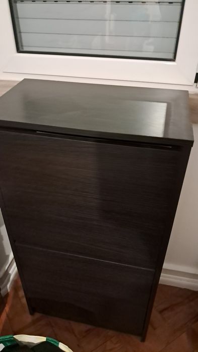 Sapateira ikea preto acastanhado