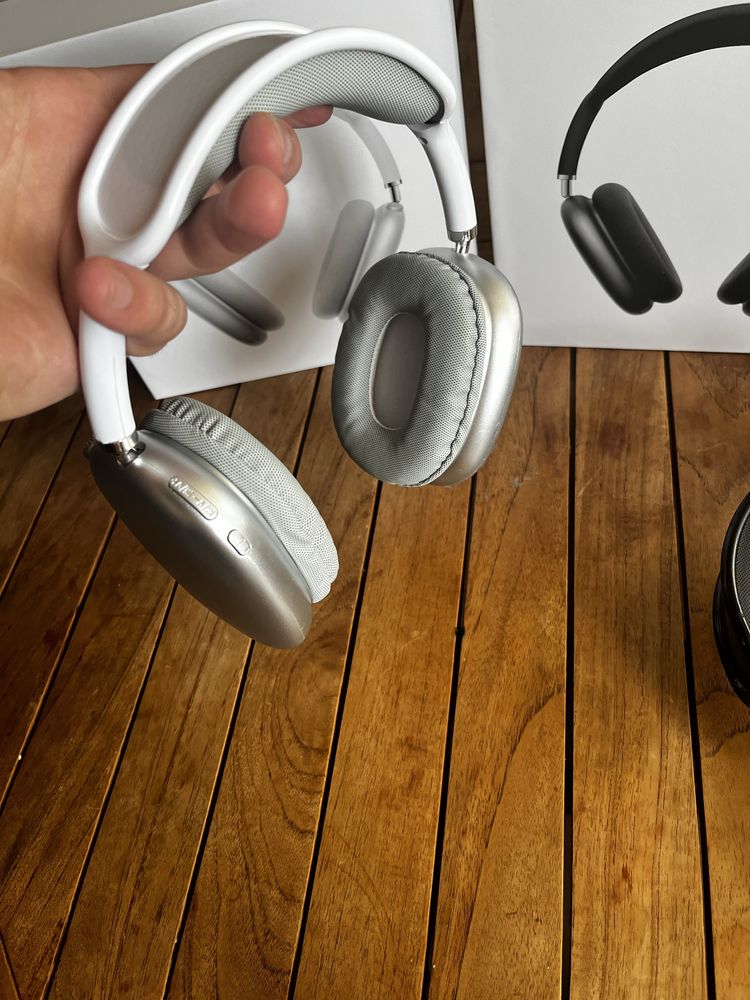 Навушники Max (Black, Silver)