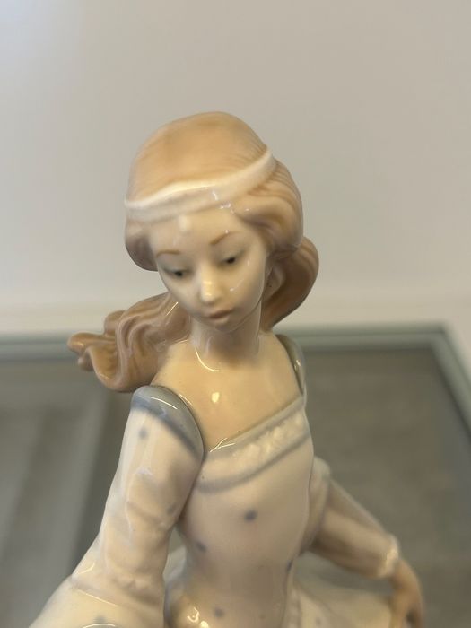 Lladró - Cinderella 4828 (danificado)