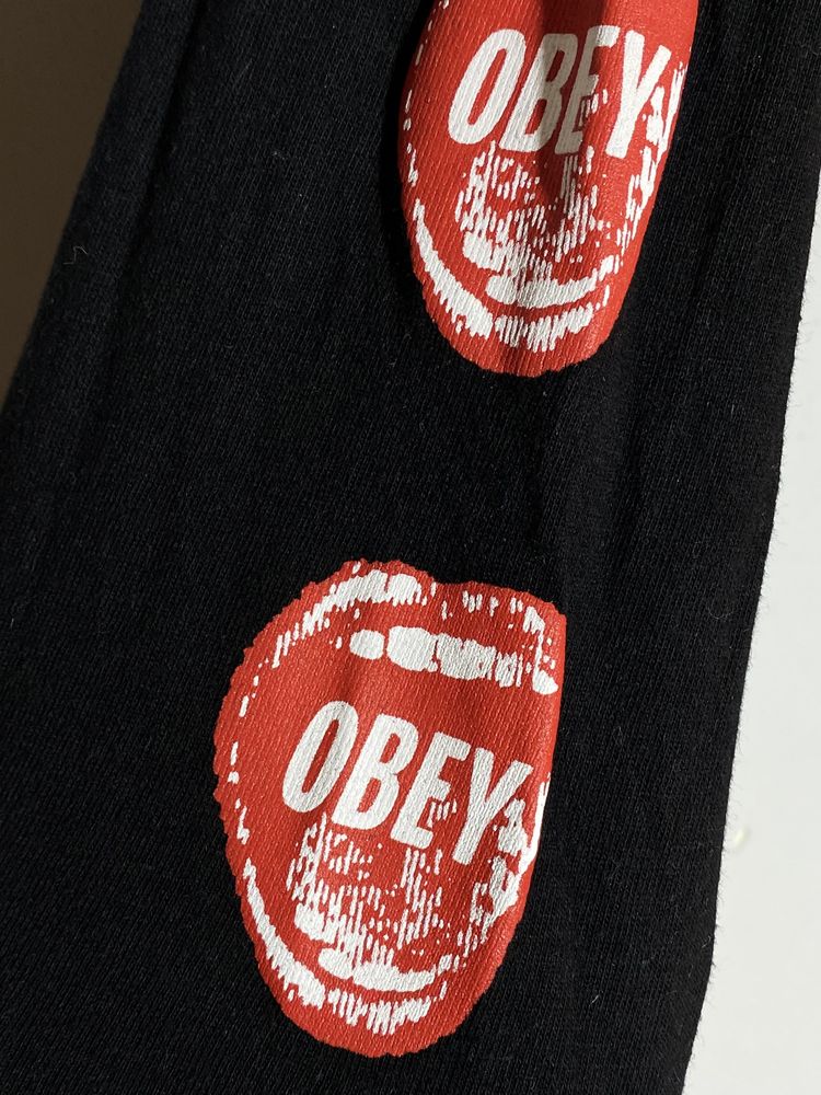 Оригінальний стильний лонгсів OBEY чорного коьору з принтом