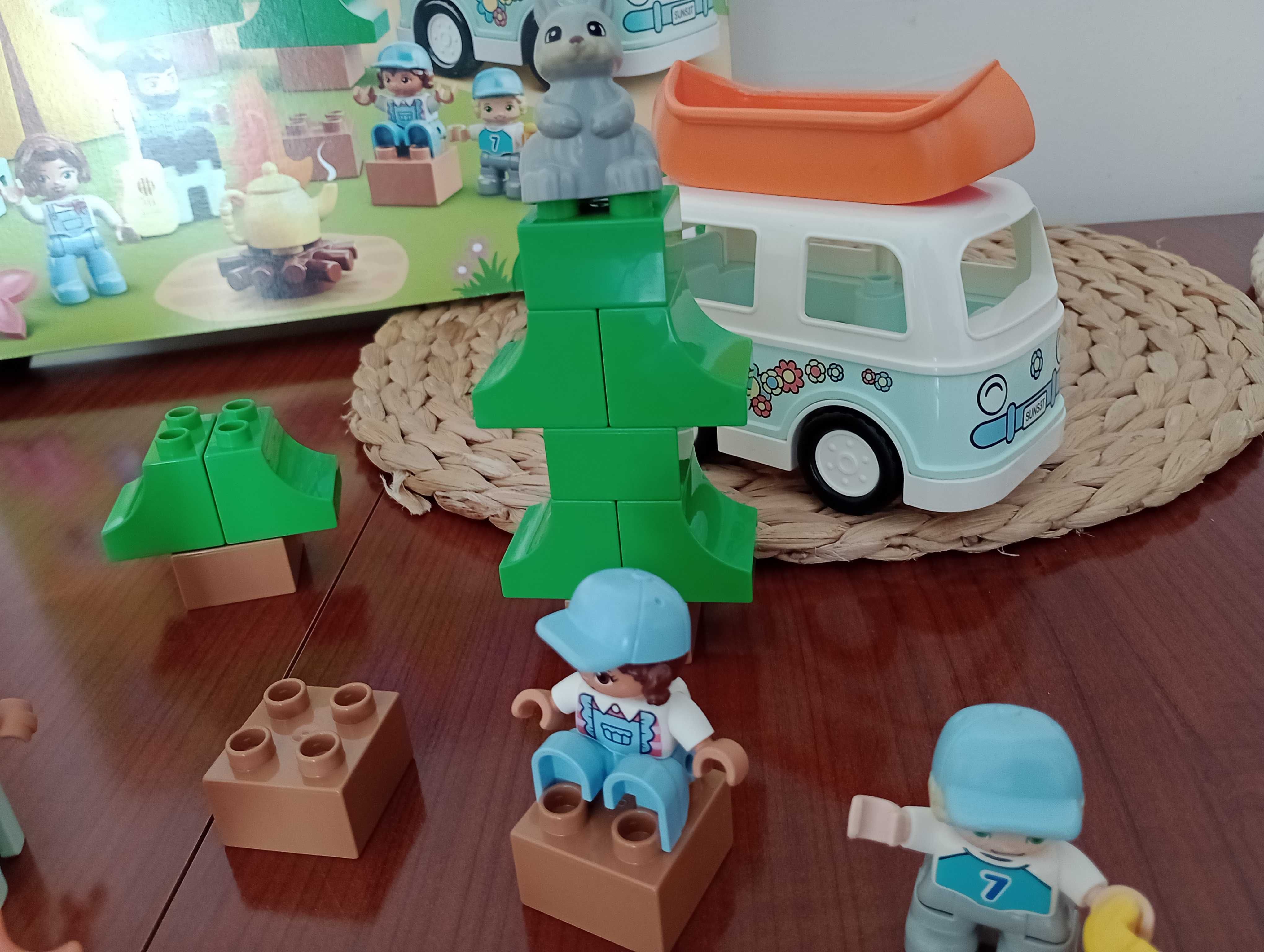 Lego 10946 Duplo Rodzinne biwakowanie