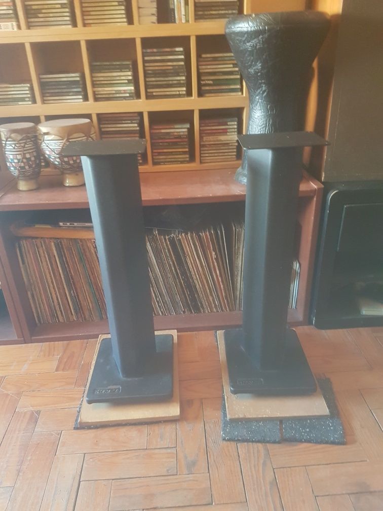Suporte de colunas hifi - atacama