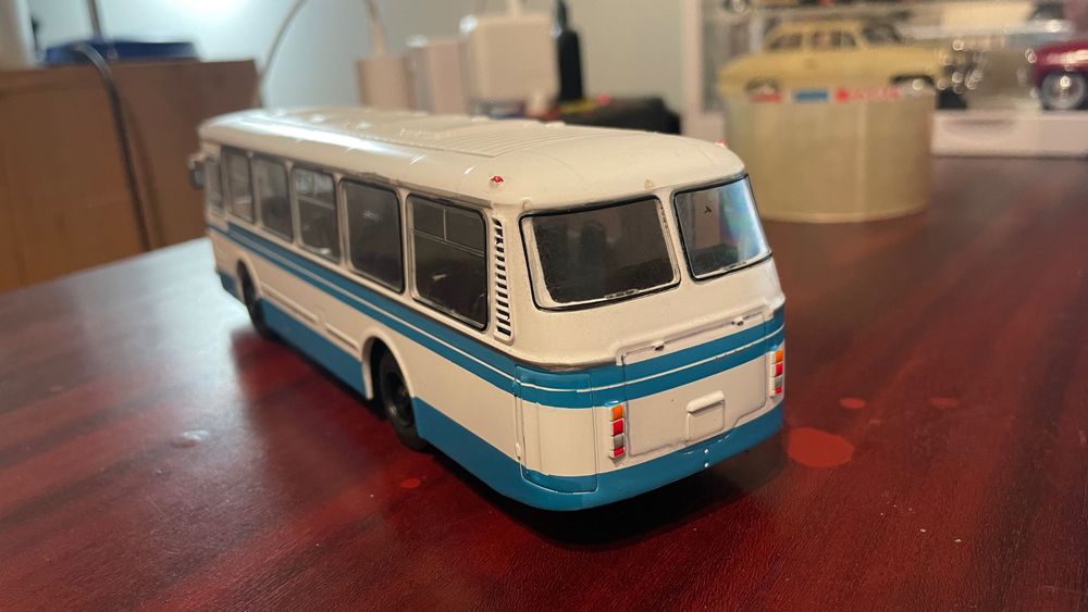 LAZ 695 1:43 Modimio