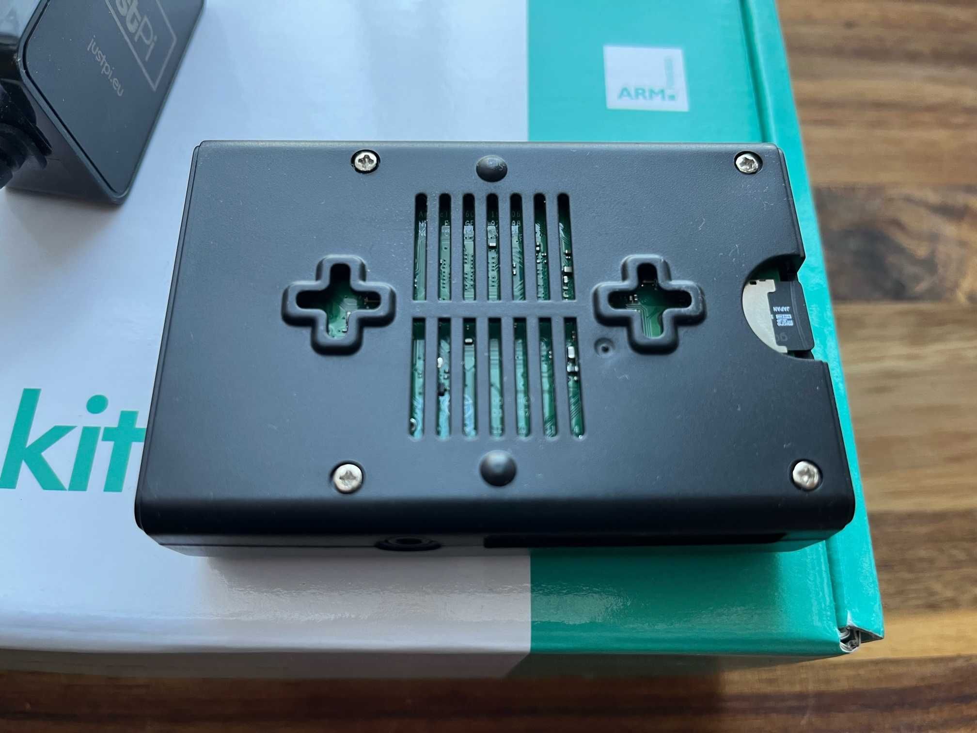 Raspberry Pi 4 2GB Starter Kit