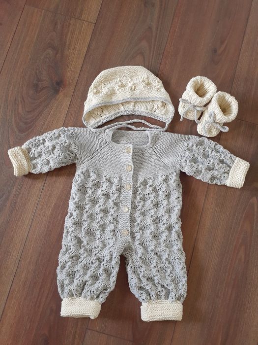 Комбіінезон осінній для ,набір для немовля віком 0- 6 місяців