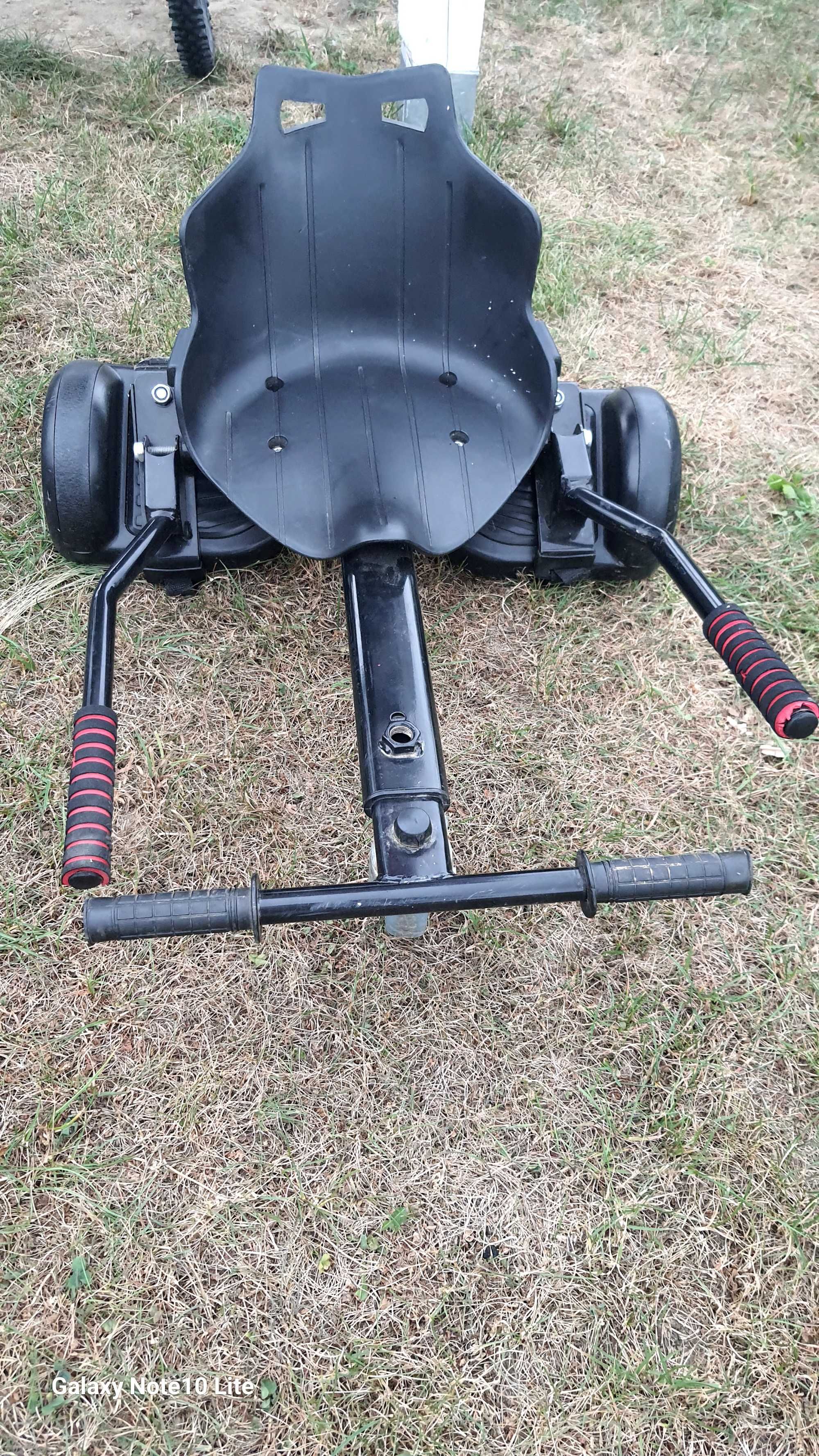 Segway z siedziskiem