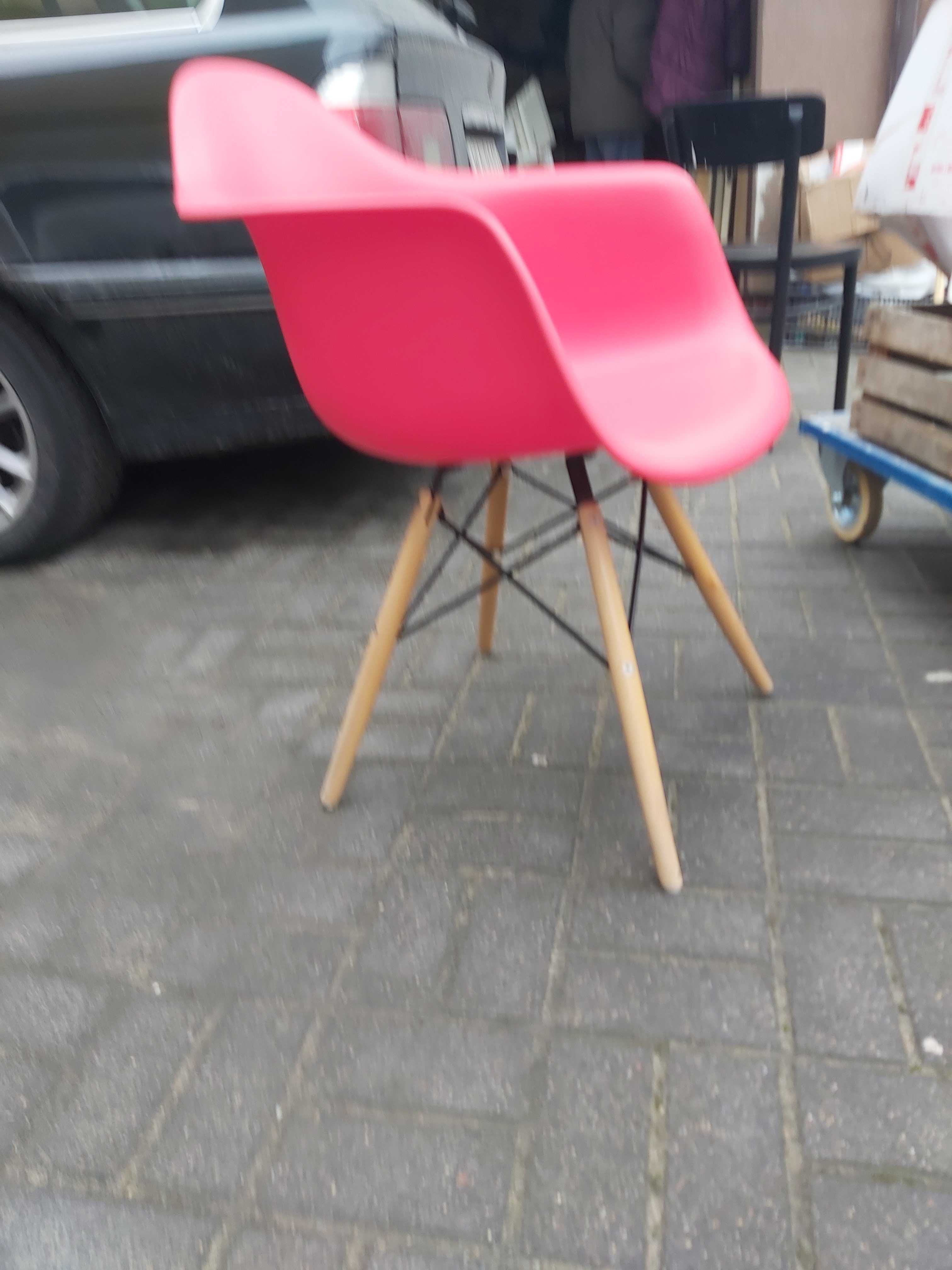 desingerskie krzesła do każdego wnętrza sprzzedam
